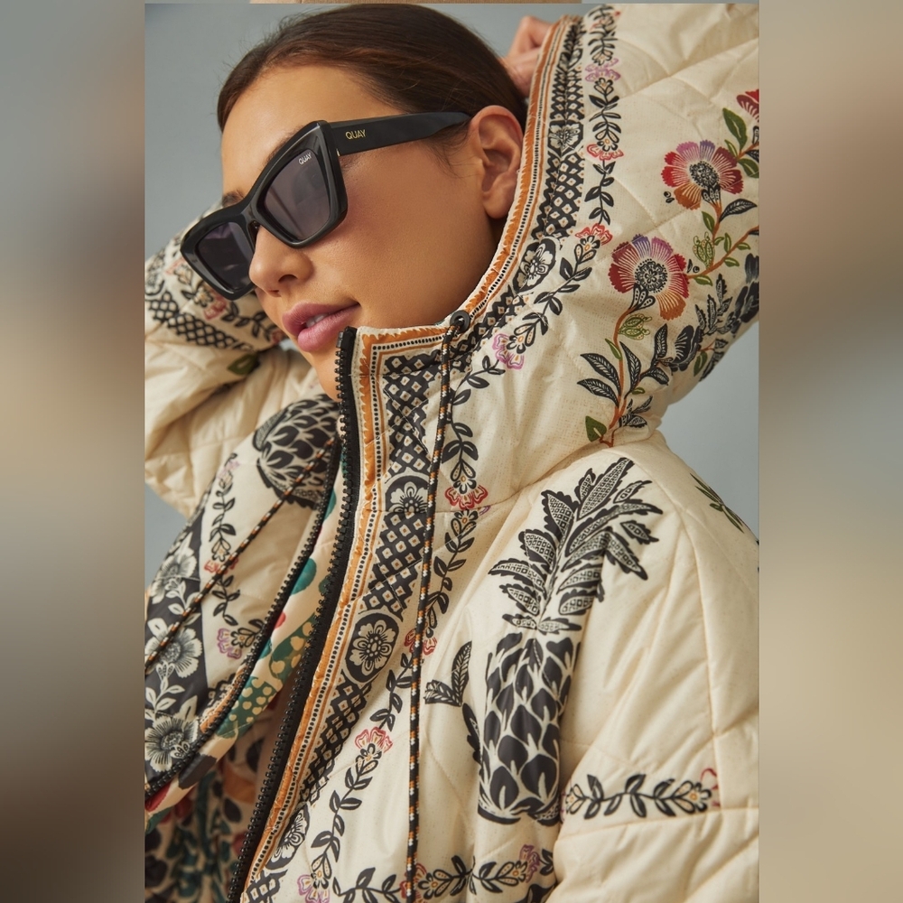 FARM Rio Reversible Romantic Garden Puffer Size M